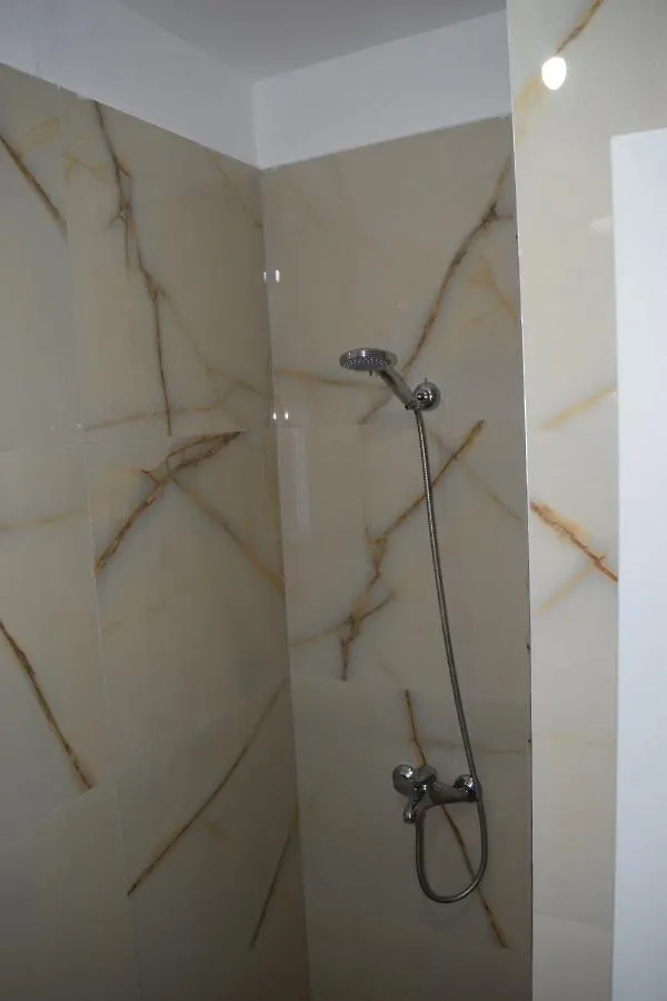 Matia Apartments Sarandë 0*,  Albania